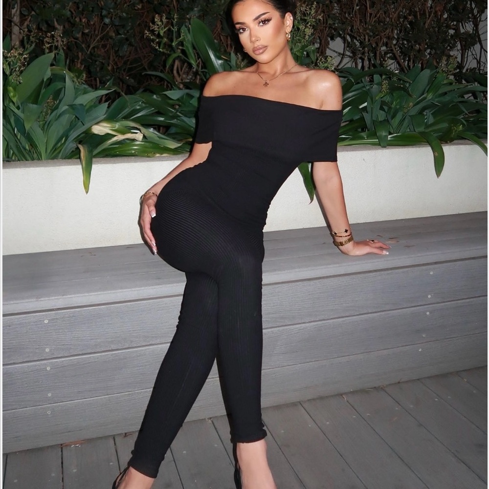 Elegant Black Off-Shoulder pant set
